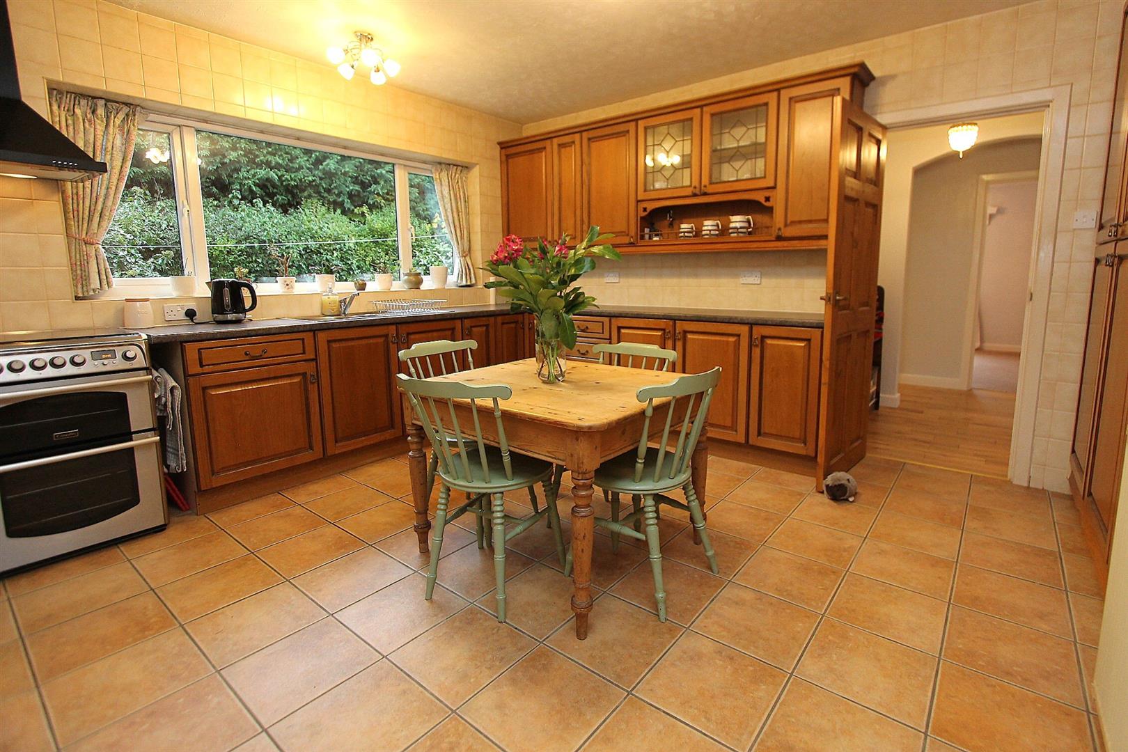 3 bed property in Chaddesley Road, Kidderminster